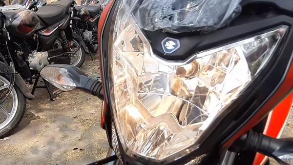 Pulsar NS200 മോഡലിലേക്ക് പുതിയ ബ്ലാക്ക് അലോയ് വീലുകൾ അവതരിപ്പിച്ച് Bajaj Pulsar NS200 മോഡലിലേക്ക് പുതിയ ബ്ലാക്ക് അലോയ് വീലുകൾ അവതരിപ്പിച്ച് Bajaj