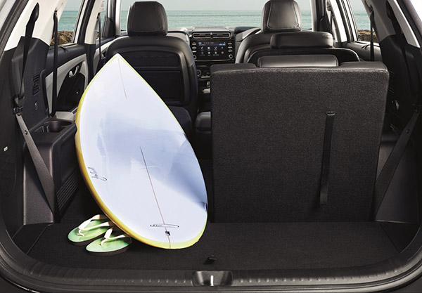 Alcazar -ന് ചെറിയൊരു നെയിംപ്ലേറ്റ് മാറ്റം; 7 -സീറ്റർ Grand Creta എസ്‌യുവിയെ അവതരിപ്പിച്ച് Hyundai