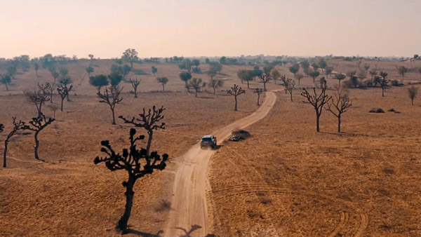 വീണ്ടും കരുത്ത് തെളിയിച്ച് Jeep; ഗ്രേറ്റ് ഇന്ത്യൻ ഡെസേർട്ട് ക്രോസ് ചെയ്ത ആദ്യ എസ്‌യുവിയായി Compass Trailhawk