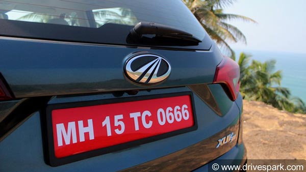 ഇതാണോ XUV900? വരാനിരിക്കുന്ന പുത്തൻ ഇവിയുടെ ഇന്റീരിയർ ടീസ് ചെയ്ത് Mahindra