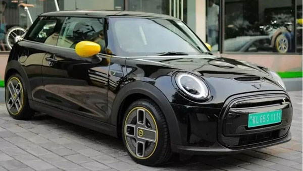 Mini Cooper SE ഇലക്ട്രിക് നിരത്തുകളിലേക്ക്; ആദ്യ ഡെലിവറി കേരളത്തില്‍