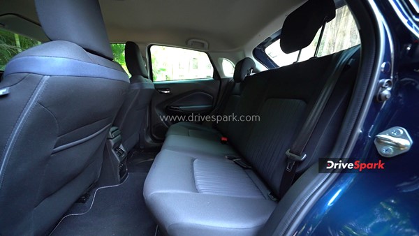 സുരക്ഷയുണ്ട്, മികച്ച ഫീച്ചറുകളുണ്ട്, കാണാനും സുന്ദരനാണ്; 2022 Maruti Suzuki Baleno-യുടെ റിവ്യൂ വിശേഷങ്ങള്‍