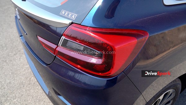 സുരക്ഷയുണ്ട്, മികച്ച ഫീച്ചറുകളുണ്ട്, കാണാനും സുന്ദരനാണ്; 2022 Maruti Suzuki Baleno-യുടെ റിവ്യൂ വിശേഷങ്ങള്‍