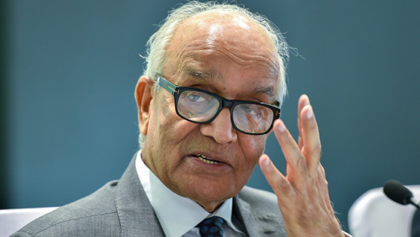 എന്തെല്ലാം ചെയ്താലും വെസ്റ്റേൺ ഇവി മോഡൽ ഇന്ത്യയ്ക്ക് വർക്കൗട്ട് ആവില്ല; മാരുതി ചെയർമാൻ