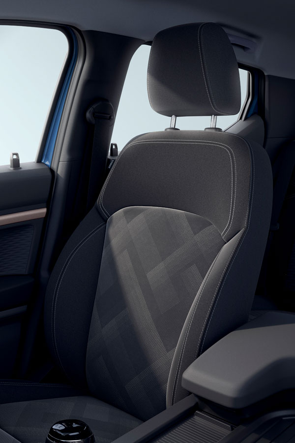 ഏതിരാളികള്‍ക്കൊപ്പം പിടിക്കാന്‍ Renault Kiger; പുതിയ കളര്‍ ഓപ്ഷനോ, ഡാര്‍ക്ക് എഡിഷനോ എന്ന് വാഹനലോകം