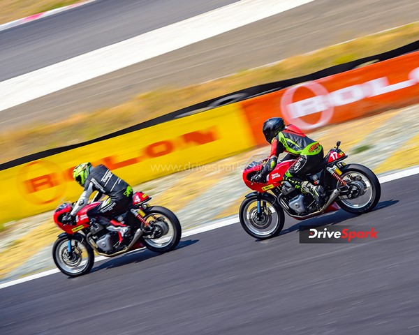 റോയല് എന്ഫീല്ഡ് കോണ്ടിനെന്റല് GT-R650 & GT കപ്പ്: റെട്രോ റേസിംഗിനെ അടുത്തറിയാം റോയല് എന്ഫീല്ഡ് കോണ്ടിനെന്റല് GT-R650 & GT കപ്പ്: റെട്രോ റേസിംഗിനെ അടുത്തറിയാം