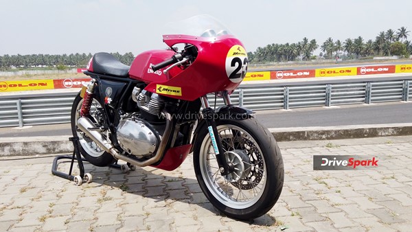 റോയല് എന്ഫീല്ഡ് കോണ്ടിനെന്റല് GT-R650 & GT കപ്പ്: റെട്രോ റേസിംഗിനെ അടുത്തറിയാം റോയല് എന്ഫീല്ഡ് കോണ്ടിനെന്റല് GT-R650 & GT കപ്പ്: റെട്രോ റേസിംഗിനെ അടുത്തറിയാം