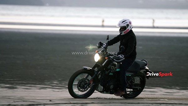 ഹിമാലയനെ പോലെ, പക്ഷേ ഹിമാലയനല്ല! പുത്തൻ Scram 411 മോഡലിന്റെ റിവ്യൂ വിശേഷങ്ങൾ