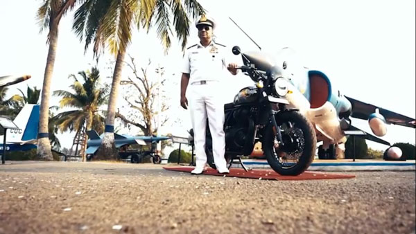ധ്യാൻ ശ്രീനിവാസൻ മുതൽ നേവി റിയർ അഡ്മിറൽ വരെ; Royal Enfield 650 Twins ലിമിറ്റഡ് എഡിഷൻ കരസ്ഥമാക്കിയ പ്രമുഖർ 