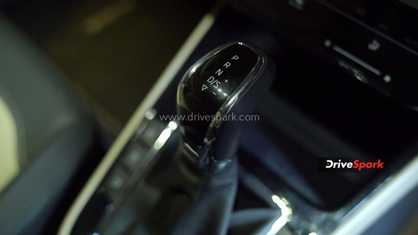 പെർഫോമെൻസും കംഫർട്ടും ചെർന്ന മികച്ച പാക്കേജ്; Skoda Slavia 1.5 ഫസ്റ്റ് ഡ്രൈവ് വിശേഷങ്ങൾ