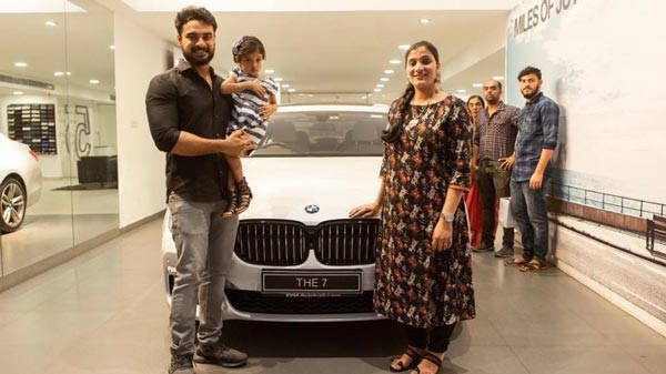 Honda City മുതൽ Audi Q7 വരെ; മലയാളത്തിന്റെ മിന്നും താരം ടൊവിനോയുടെ കാർ കളക്ഷൻ