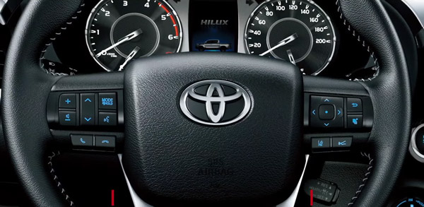 ഇത് പക്കാ ഒറിജിനൽ! നിരത്തുകൾ ഭരിക്കാൻ Toyota Hilux വിൽപ്പനയ്ക്കെത്തി, പ്രാരംഭ വില 33.99 ലക്ഷം രൂപ