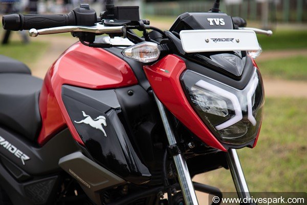 Raider 125 ബംഗ്ലാദേശിലും വില്പ്പനയ്ക്ക് എത്തിച്ച് TVS Raider 125 ബംഗ്ലാദേശിലും വില്പ്പനയ്ക്ക് എത്തിച്ച് TVS