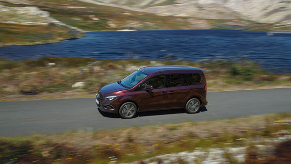 റെനോ-നിസാൻ പ്ലാറ്റ്ഫോമിൽ ഒരു Mercedes-Benz! T-Class എംപിവി വിപണിയിൽ