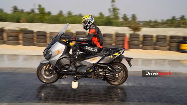 ടു-വീലർ സേഫ്റ്റിയ്ക്കായി അഡ്വാൻസ്ഡ് ടെക്ക് പ്രദർശിപ്പിച്ച് കോണ്ടിനെന്റൽ ഇന്ത്യ; വിശദാംശങ്ങൾ