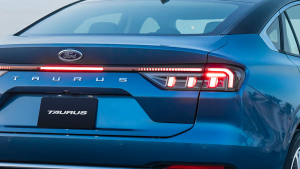 2.0 ലിറ്റർ ഇക്കോബൂസ്റ്റ് എഞ്ചിനുമായി 2022 Taurus അവതരിപ്പിച്ച് Ford