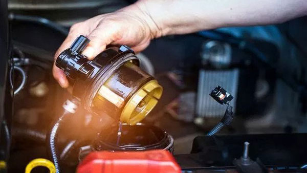 കുഞ്ഞൻ ആണെങ്കിലും കുന്നോളം ഗുണങ്ങൾ! ഫ്യുവൽ ഫിൽറ്ററുകളെ കുറിച്ച് അറിയേണ്ടതെല്ലാം