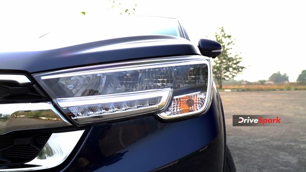 സുരക്ഷയും ഉണ്ട്, ഫീച്ചറും ഉണ്ട്, മാറ്റങ്ങളുമായി Maruti XL6; റിവ്യൂ വിശേഷങ്ങള്‍ ഇതാ