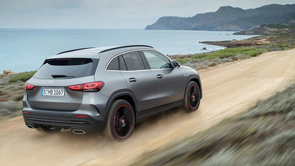 കമ്പനിക്കൊപ്പം വളരട്ടേ ജീവനക്കാരും! എംപ്ലോയീസിന് 100 മാരുതി കാറുകൾ സമ്മാനിച്ച് IT സ്ഥാപനം