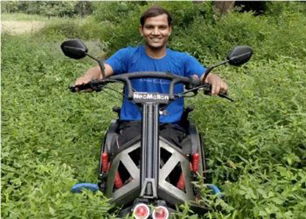 ഭിന്നശേഷിക്കാക്കായി ഇലക്‌ട്രിക് വീൽചെയർ മോട്ടോർസൈക്കിൾ നിർമിച്ച് നിയോ മോഷൻ, വില 94,900 രൂപ