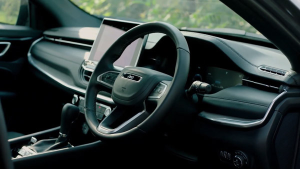 Compass Normal & Trailhalwk മോഡലുകളുടെ വില വർധിപ്പിച്ച് Jeep