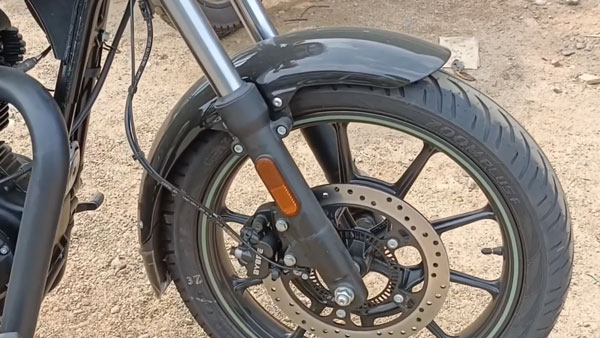 Meteor 350 ക്രൂയിസറിലേക്ക് പുതിയ മാറ്റ് ഗ്രീൻ കളർ ഓപ്ഷൻ അവതരിപ്പിക്കാൻ തയാറെടുത്ത് Royal Enfield Meteor 350 ക്രൂയിസറിലേക്ക് പുതിയ മാറ്റ് ഗ്രീൻ കളർ ഓപ്ഷൻ അവതരിപ്പിക്കാൻ തയാറെടുത്ത് Royal Enfield