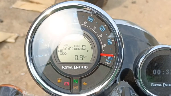 Meteor 350 ക്രൂയിസറിലേക്ക് പുതിയ മാറ്റ് ഗ്രീൻ കളർ ഓപ്ഷൻ അവതരിപ്പിക്കാൻ തയാറെടുത്ത് Royal Enfield Meteor 350 ക്രൂയിസറിലേക്ക് പുതിയ മാറ്റ് ഗ്രീൻ കളർ ഓപ്ഷൻ അവതരിപ്പിക്കാൻ തയാറെടുത്ത് Royal Enfield