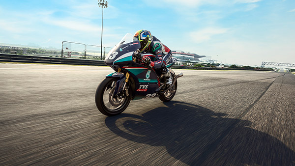 പുത്തൻ കൂട്ടുകെട്ടിന്റെ ഭാഗമായി ഇരു ബ്രാൻഡുകളും ചേർന്ന് Petronas TVS റേസിംഗ് ടീം വെളിപ്പെടുത്തി