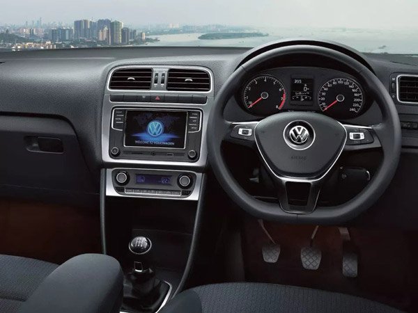 Polo-യുടെ ഓട്ടത്തിന് സഡന്‍ ബ്രേക്കിട്ട് Volkswagen; ലെജന്‍ഡ് എഡിഷന്‍ വിപണിയില്‍, വില 10.25 ലക്ഷം രൂപ