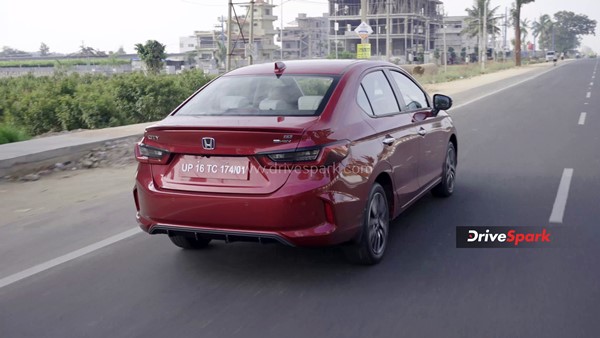 ഹൈബ്രിഡ് സാങ്കേതികവിദ്യയുമായി പുത്തൻ Honda City, റിവ്യൂ വിശേഷങ്ങൾ അറിയാം