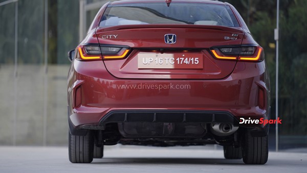 ഹൈബ്രിഡ് സാങ്കേതികവിദ്യയുമായി പുത്തൻ Honda City, റിവ്യൂ വിശേഷങ്ങൾ അറിയാം