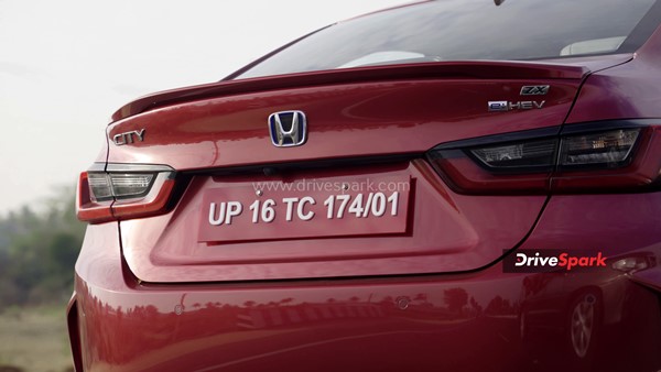 ഏറ്റവും മികച്ച മൈലേജോടെ City e:HEV വിപണിയിൽ എത്തിച്ച് Honda; വില 19.49 ലക്ഷം