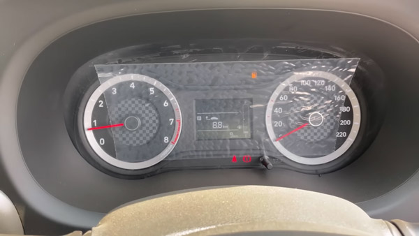 Hyundai i10 NIOS കോർപ്പറേറ്റ് എഡിഷന്റെ കൂടുതൽ ഫീച്ചറുകൾ വെളിപ്പെടുത്തി വോക്കഎറൗണ്ട് വീഡിയോ