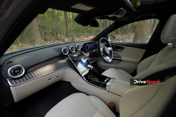 മുമ്പത്തേക്കാൾ കേമൻ! 2022 Mercedes Benz C-Class -ന്റെ റിവ്യൂ വിശേഷങ്ങൾ