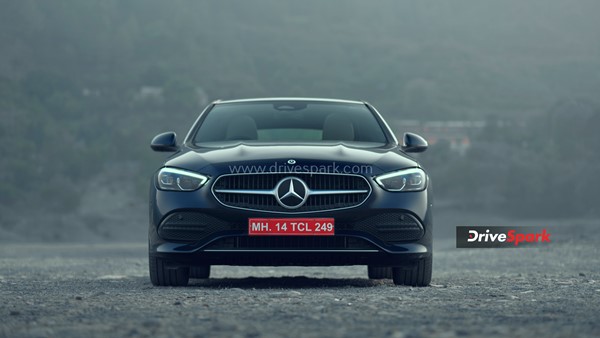 1,000-ത്തിലധികം ബുക്കിംഗുകള്‍ വാരിക്കൂട്ടി 2022 Mercedes Benz C-ക്ലാസ്