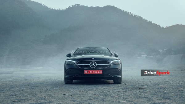 മുമ്പത്തേക്കാൾ കേമൻ! 2022 Mercedes Benz C-Class -ന്റെ റിവ്യൂ വിശേഷങ്ങൾ