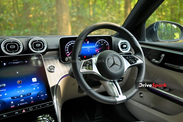 1,000-ത്തിലധികം ബുക്കിംഗുകള്‍ വാരിക്കൂട്ടി 2022 Mercedes Benz C-ക്ലാസ്