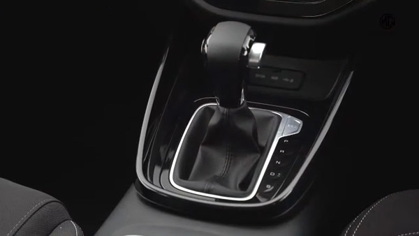 MG Astor മുതൽ Hyundai Creta വരെ; പനോരമിക് സണ്‍റൂഫ് വാഗ്ദാനം ചെയ്യുന്ന മികച്ച കാറുകള്‍