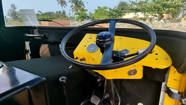 മാസ്മരിക വിന്റേജ് ലുക്കിൽ അണിഞ്ഞൊരുങ്ങി കസ്റ്റം ബിൾഡ് Mahindra FJ-460 DX