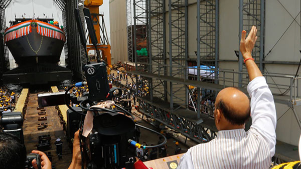 INS സൂറത്ത് & INS ഉദയഗിരി; ഇന്ത്യൻ നേവിയുടെ പുത്തൻ പടക്കപ്പലുകളെ പരിചയപ്പെടാം