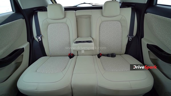 കൂടുതൽ റേഞ്ചും പെർഫോമൻസും, അറിയാം പുതിയ Nexon EV Max മോഡലിന്റെ റിവ്യൂ വിശേഷങ്ങൾ