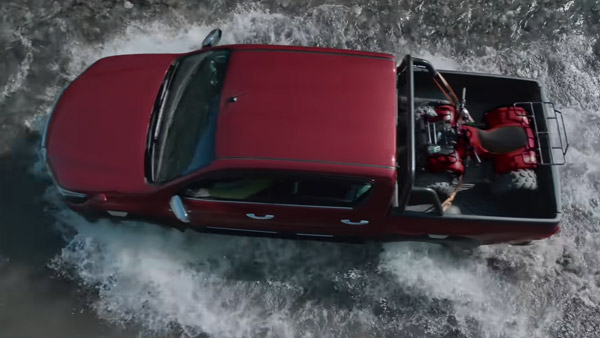 2022 ഏപ്രില്‍ മാസത്തില്‍ Hilux-ന്റെ 300-ല്‍ അധികം യൂണിറ്റുകള്‍ വിറ്റ് Toyota