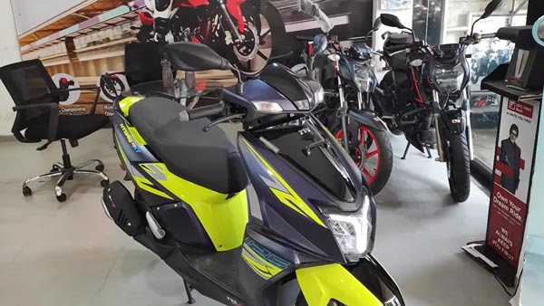 TVS Ntorq 125 XT അടുത്തറിയാം; ഫസ്റ്റ് ലുക്ക് വോക്ക്എറൗണ്ട് വീഡിയോ ഇതാ TVS Ntorq 125 XT അടുത്തറിയാം; ഫസ്റ്റ് ലുക്ക് വോക്ക്എറൗണ്ട് വീഡിയോ ഇതാ