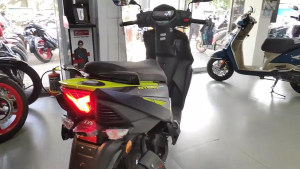 TVS Ntorq 125 XT അടുത്തറിയാം; ഫസ്റ്റ് ലുക്ക് വോക്ക്എറൗണ്ട് വീഡിയോ ഇതാ TVS Ntorq 125 XT അടുത്തറിയാം; ഫസ്റ്റ് ലുക്ക് വോക്ക്എറൗണ്ട് വീഡിയോ ഇതാ