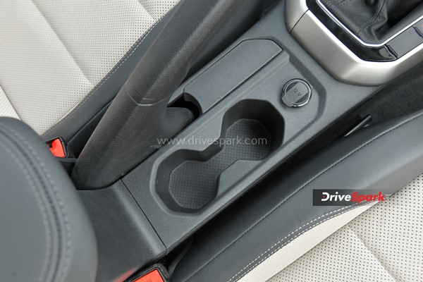 എല്ലാം കൊണ്ടും വെന്റോയ്ക്ക് ഒത്ത പകരക്കാരന്‍; Volkswagen Virtus റിവ്യൂ വിശേഷങ്ങള്‍ ഇതാ