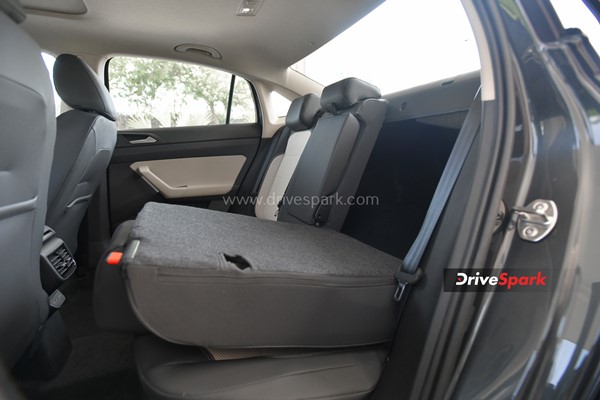 എല്ലാം കൊണ്ടും വെന്റോയ്ക്ക് ഒത്ത പകരക്കാരന്‍; Volkswagen Virtus റിവ്യൂ വിശേഷങ്ങള്‍ ഇതാ