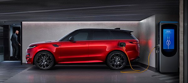 Defender 130 എസ്‌യുവിക്ക് 8 സീറ്റർ മോഡൽ സമ്മാനിക്കാൻ Land Rover, ടീസർ ചിത്രം പുറത്ത്