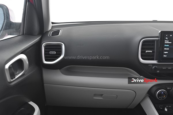 2022 Hyundai Venue വേറേ ലെവലാണ്; റിവ്യൂ വിശേഷങ്ങള്‍ ഇതാ