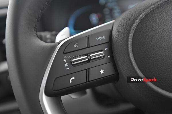 2022 Hyundai Venue വേറേ ലെവലാണ്; റിവ്യൂ വിശേഷങ്ങള്‍ ഇതാ