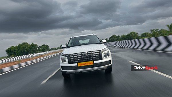 2022 Hyundai Venue വേറേ ലെവലാണ്; റിവ്യൂ വിശേഷങ്ങള്‍ ഇതാ
